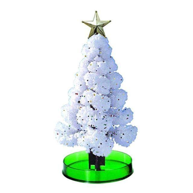 Árbol de Navidad mágico en crecimiento