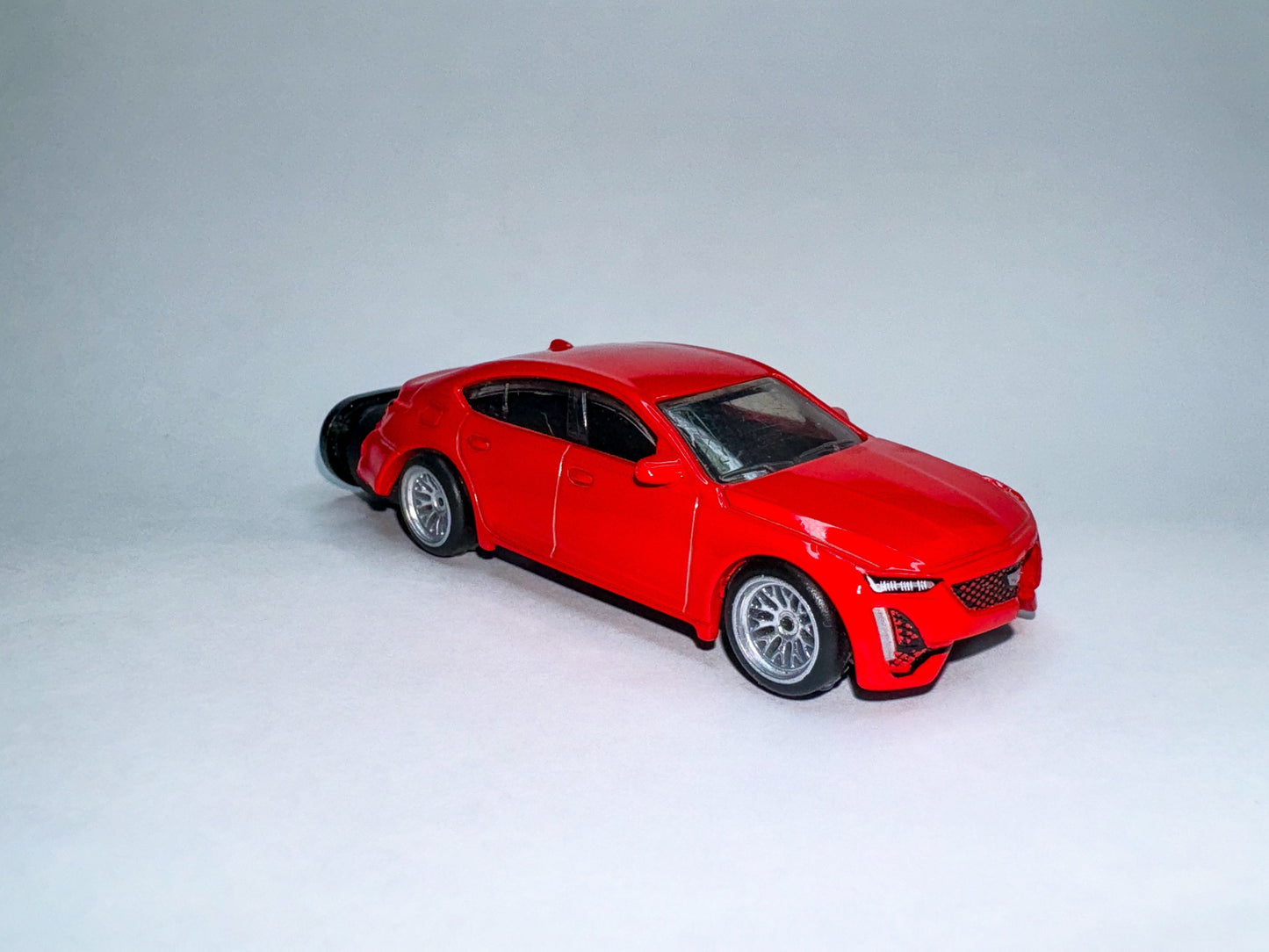 Encendedor recargable Cadillac CT5-V rojo