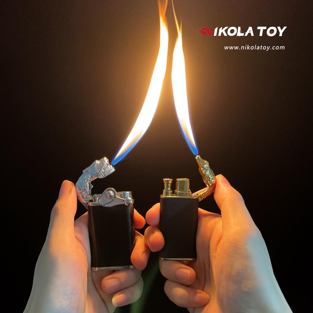Double flame lighter