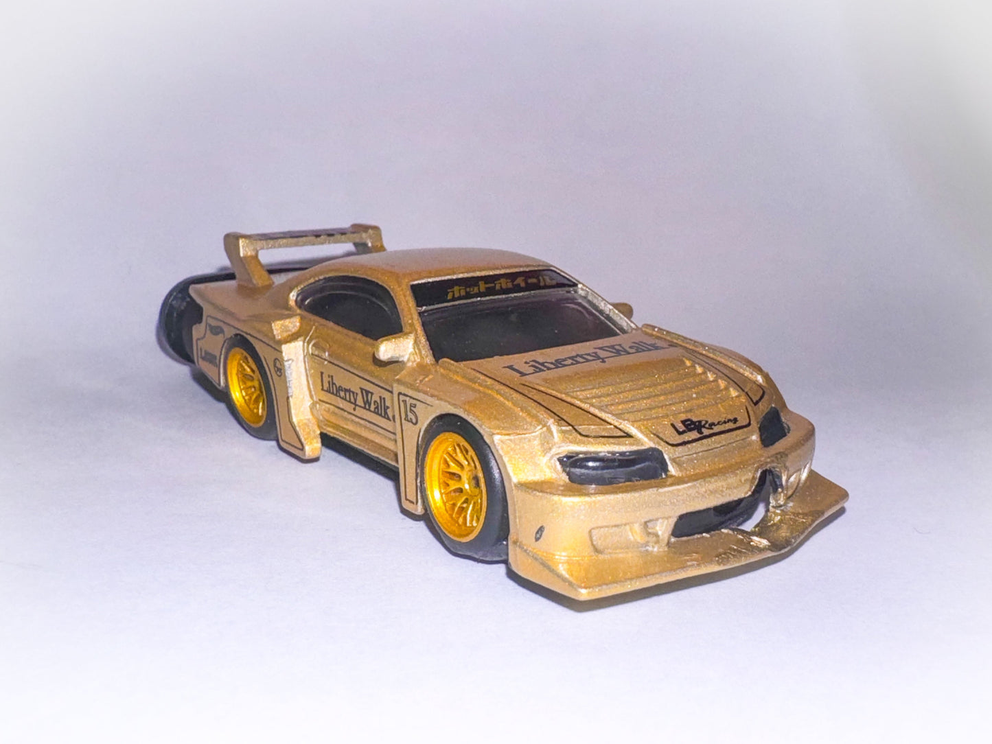 Encendedor recargable dorado LBWK Nissan Silvia S15