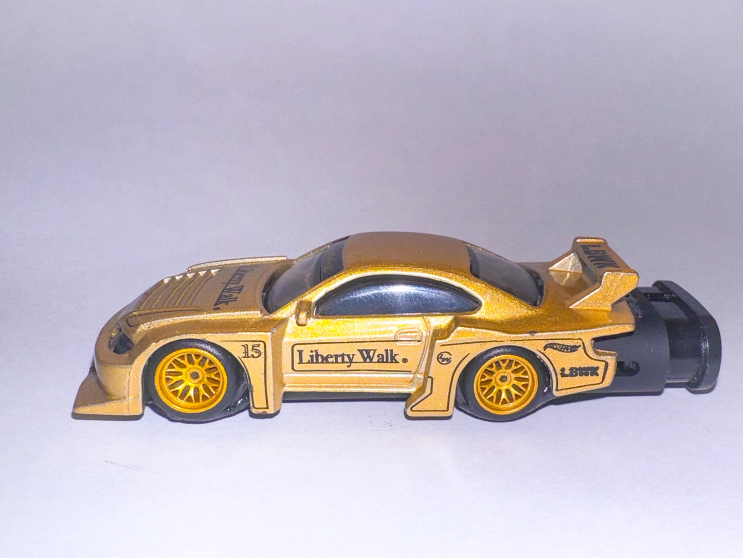 Encendedor recargable dorado LBWK Nissan Silvia S15