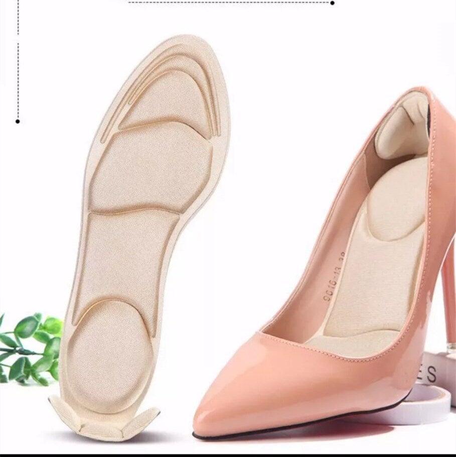 Heel protector insoles for shoes